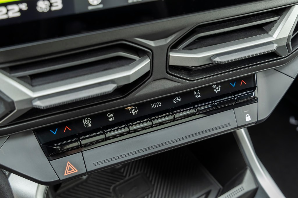 2025 Dacia Bigster buttons