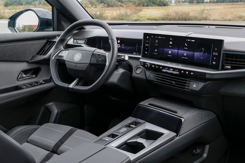 Opel Grandland interior