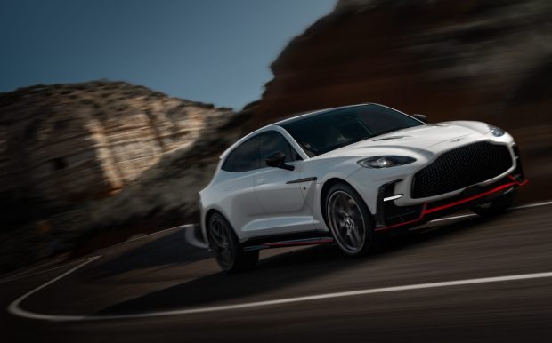Aston Martin DBX S