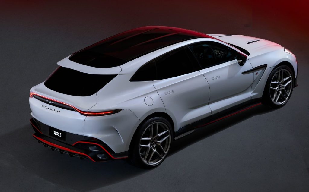 Aston Martin DBX S