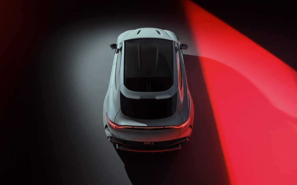 Aston Martin DBX S