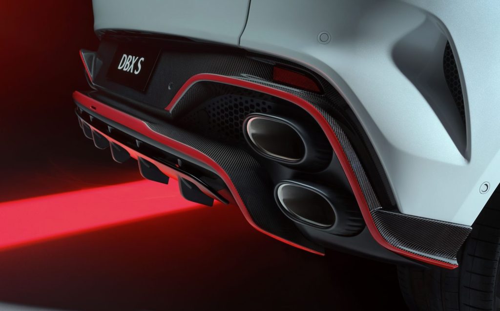 Aston Martin DBX S