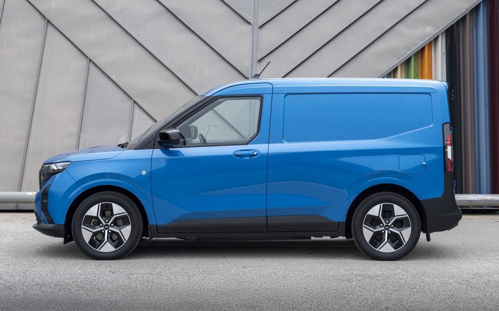 Ford E-Transit Courier