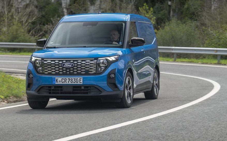 Ford E-Transit Courier