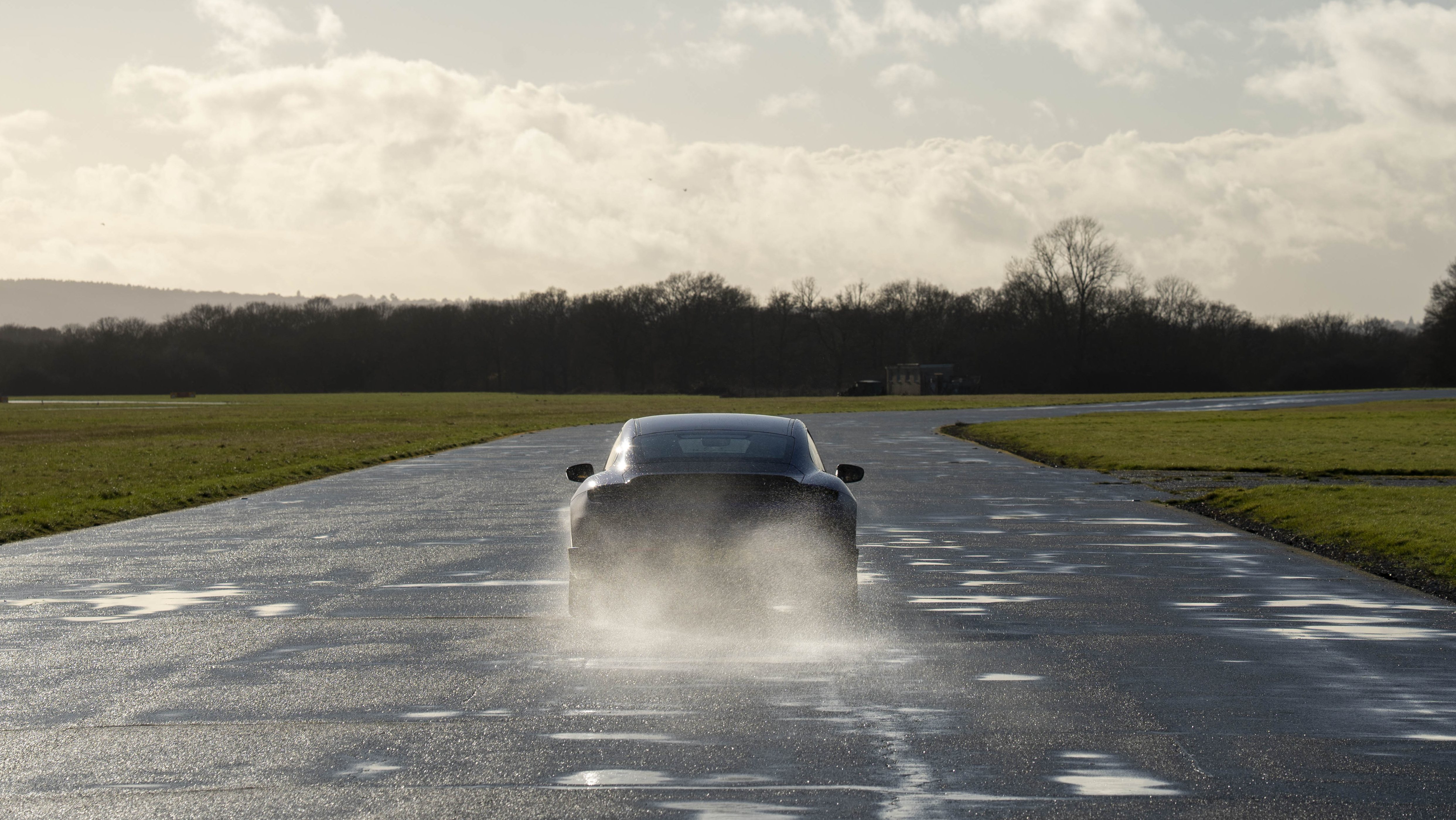 James May and Richard Hammond EV plane vs car race