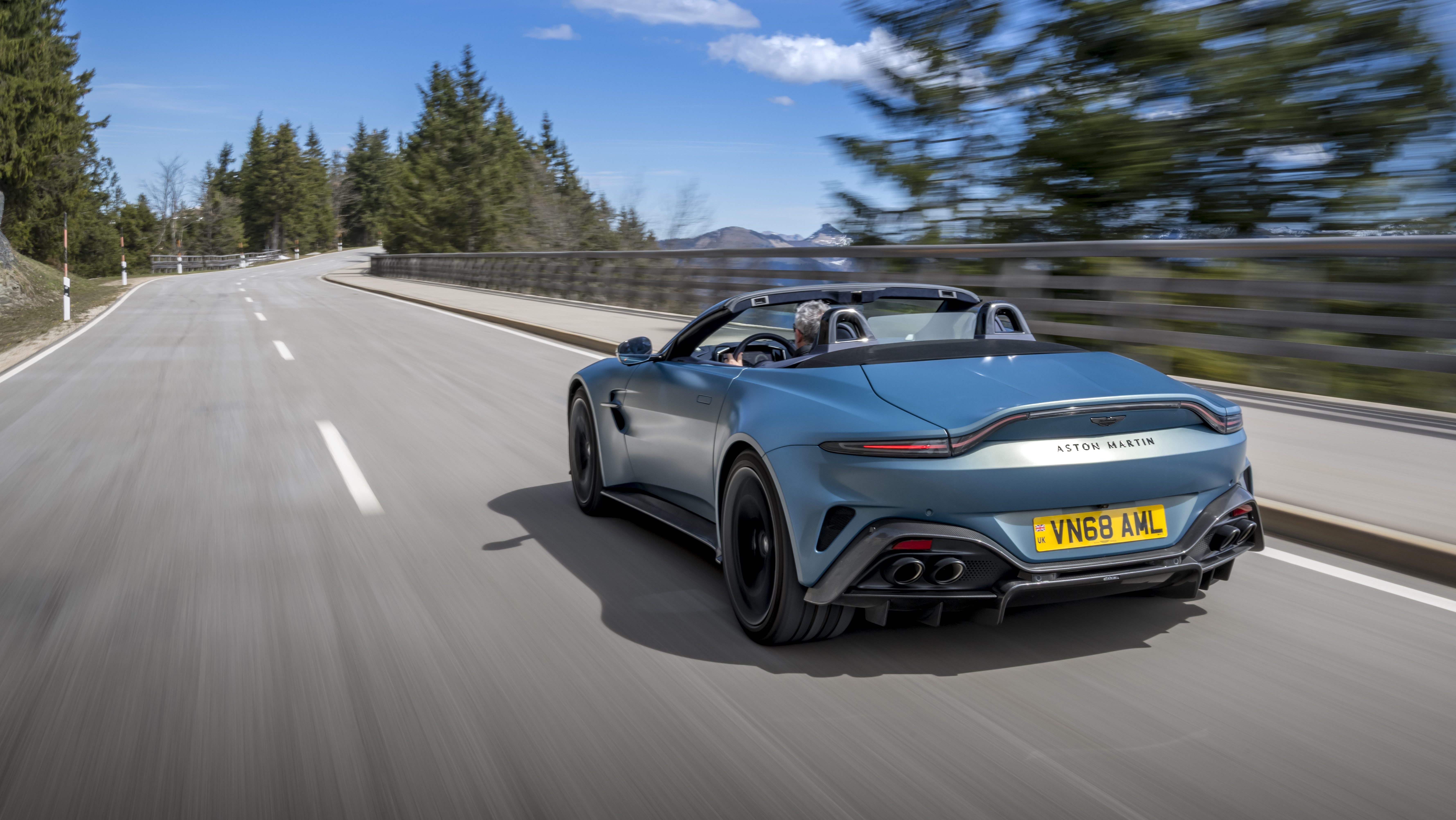 2025 Aston Martin Vantage Roadster rear 3/4 view