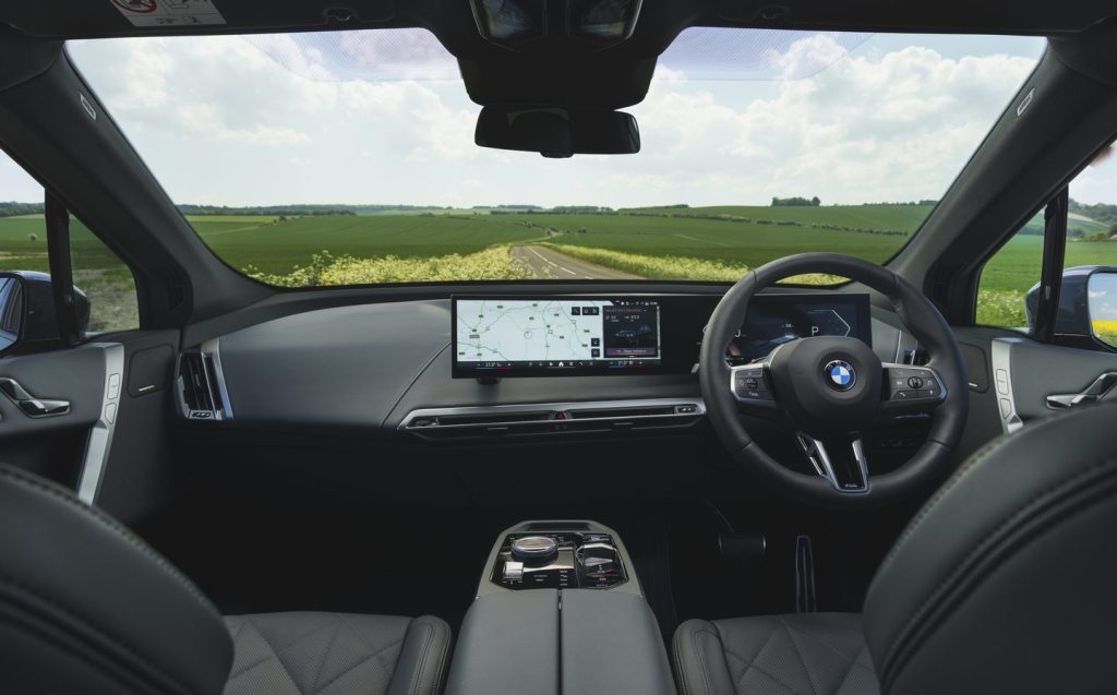 BMW iX