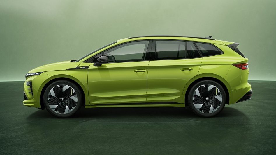 2025 Skoda Enyaq vRS side view